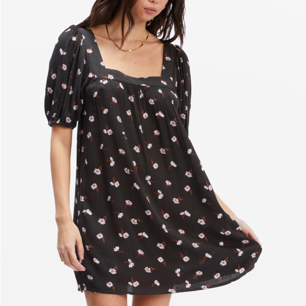 NWT Billabong Black Floral Mini Dress